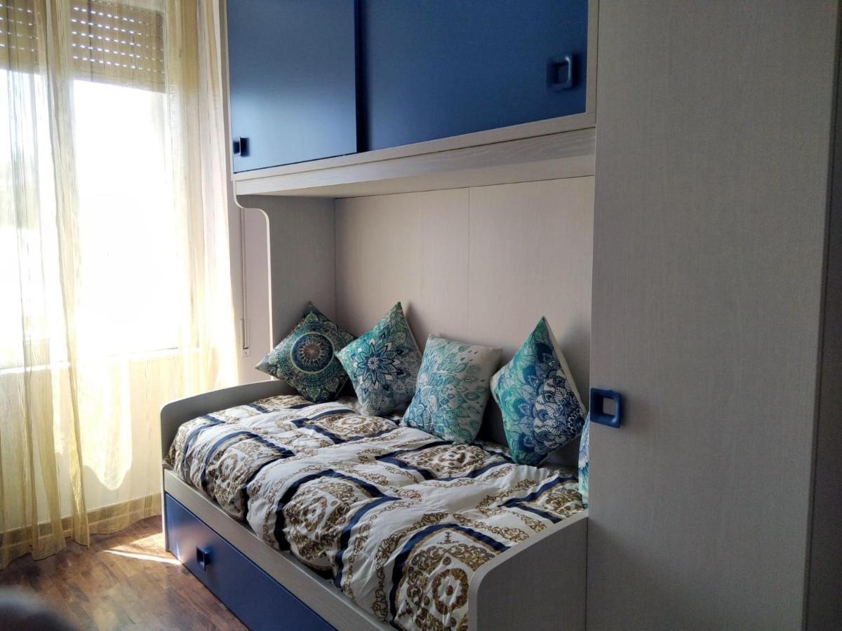 Jamila Apartment Наполи Екстериор снимка