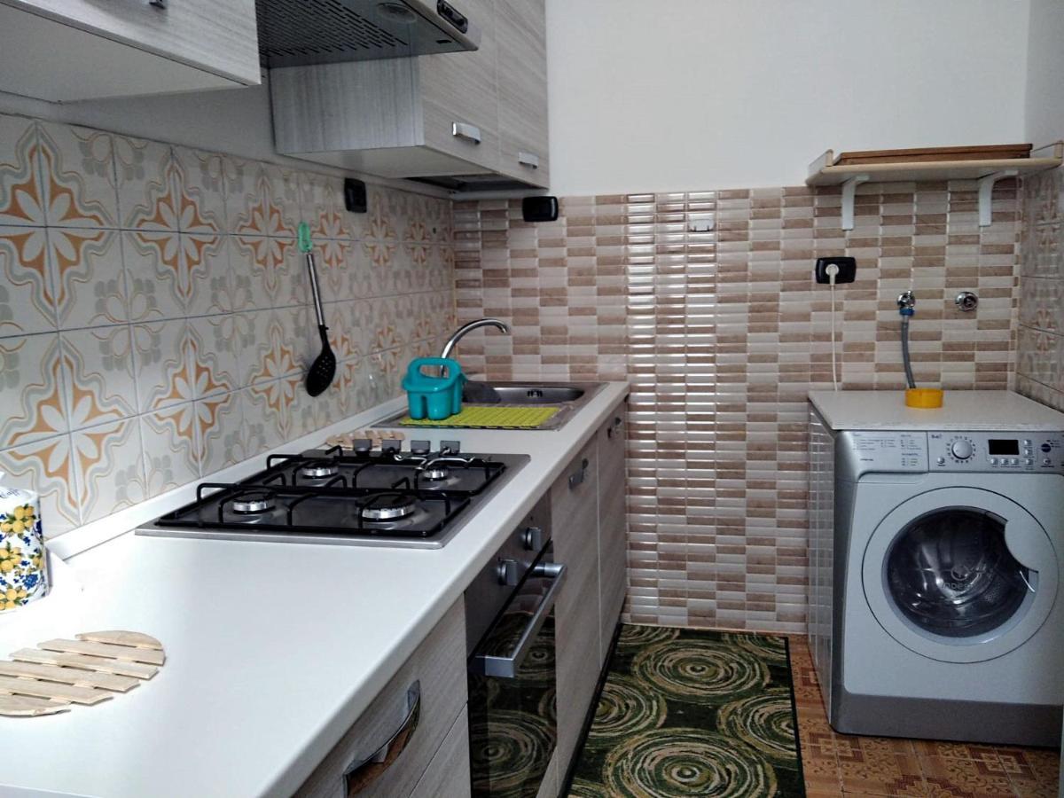 Jamila Apartment Наполи Екстериор снимка